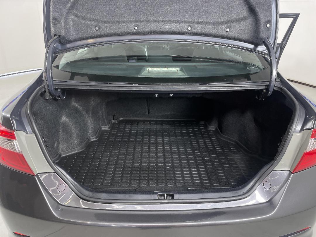 Photo '14' of Toyota Aurion