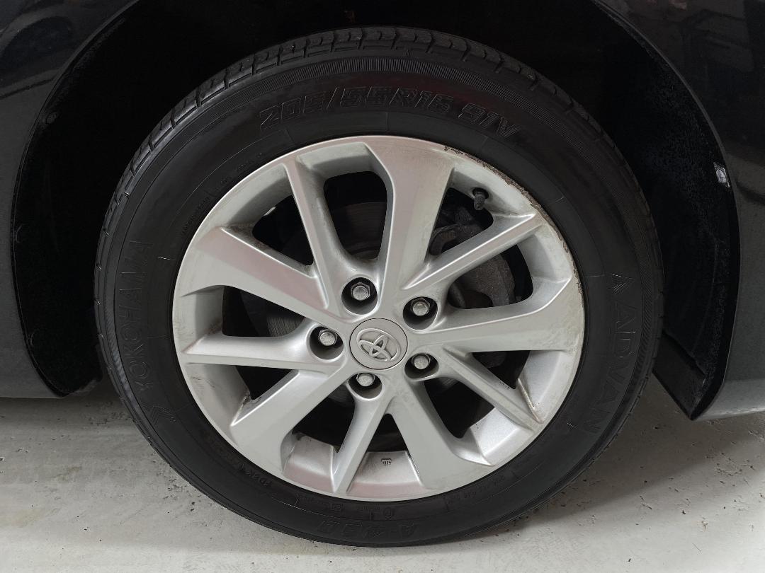 Photo '9' of Toyota Auris