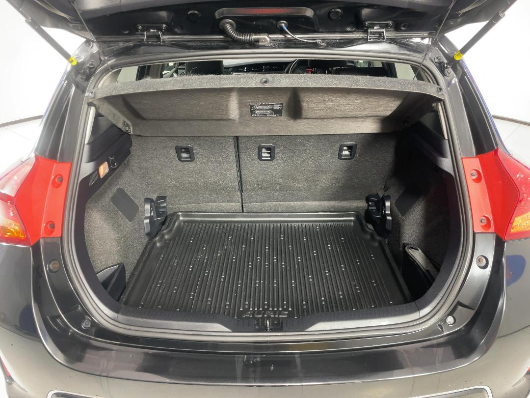 Photo '14' of Toyota Auris Photo '14' of Toyota Auris