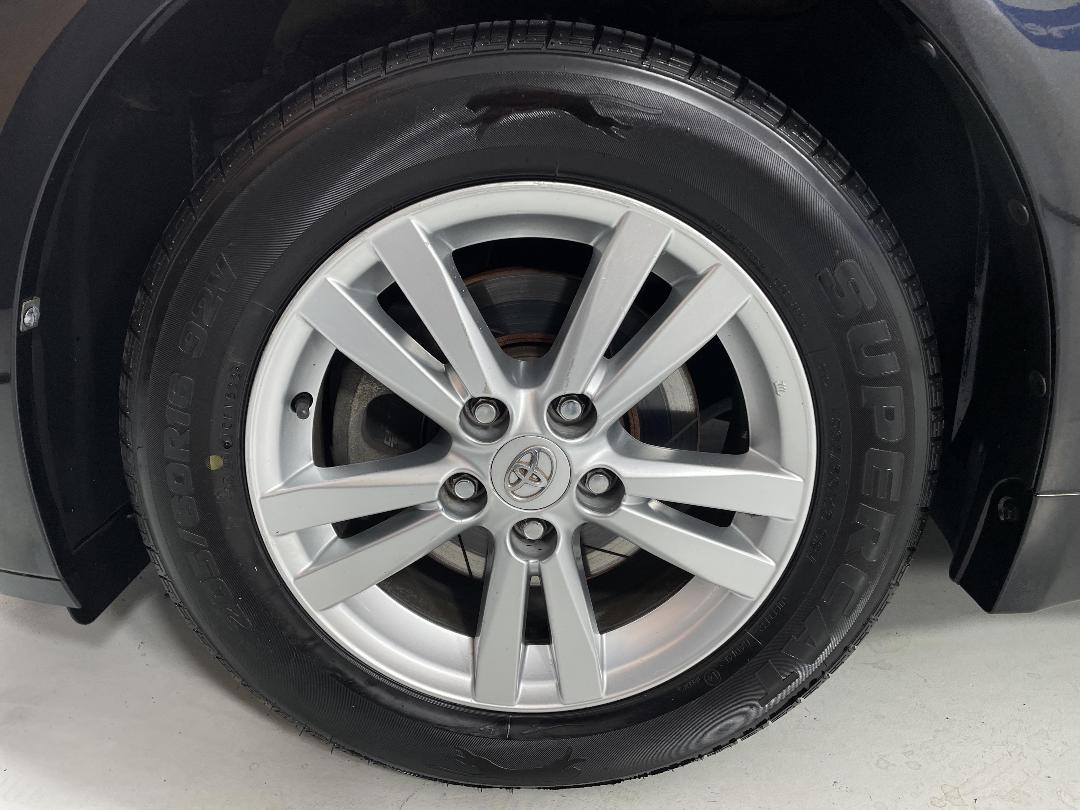 Photo '10' of Toyota Avensis