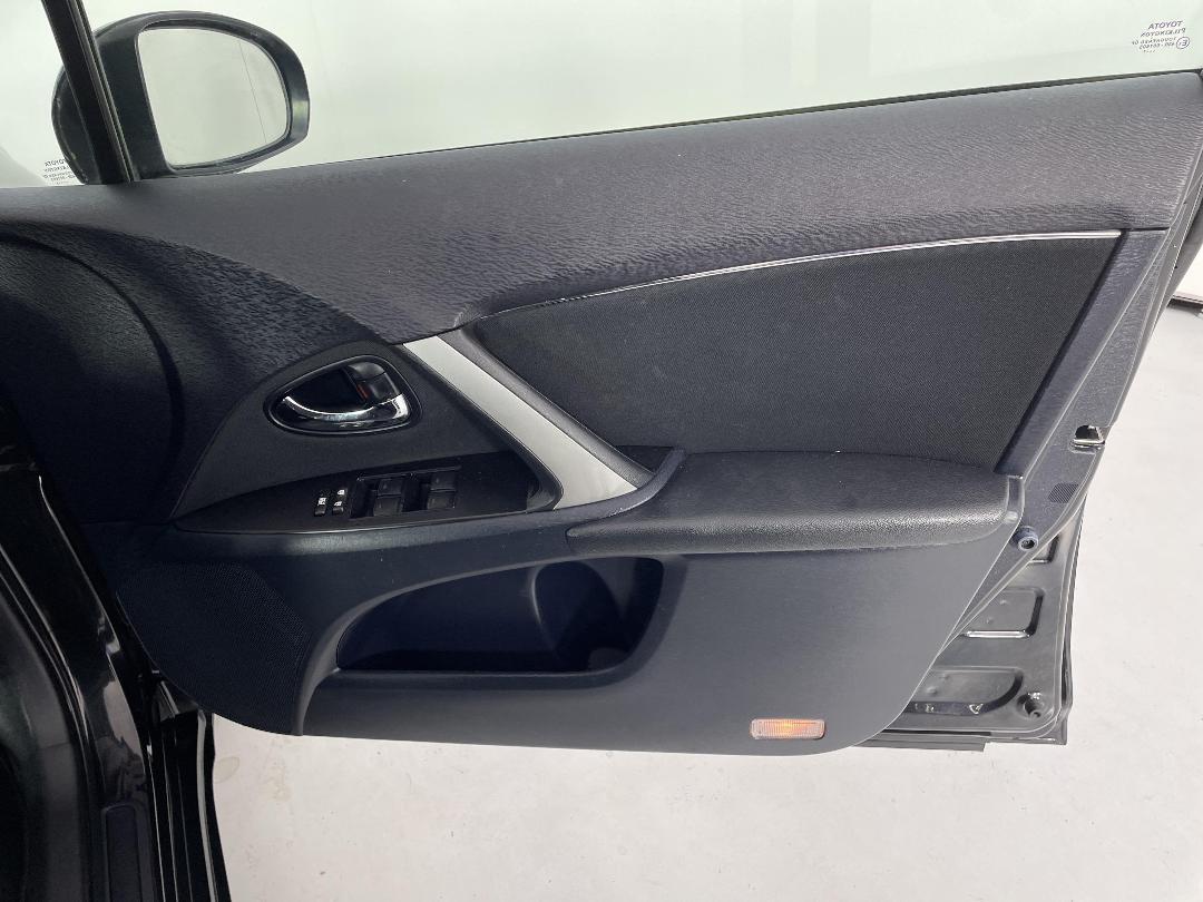 Photo '15' of Toyota Avensis