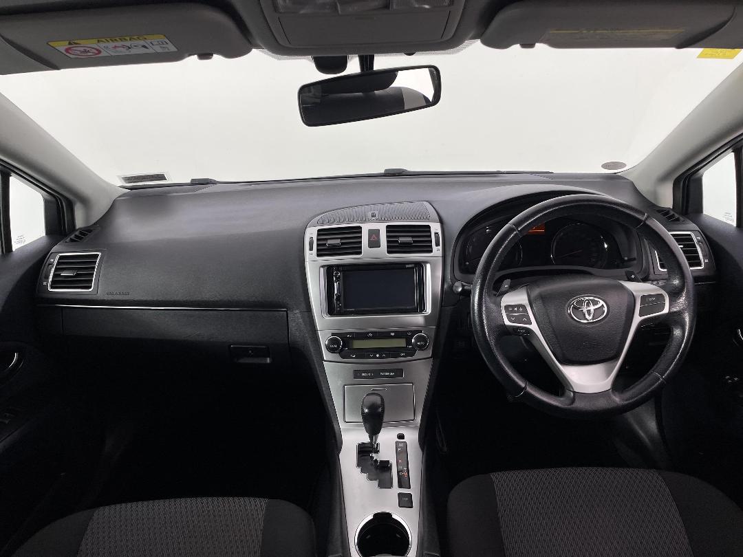 Photo '17' of Toyota Avensis