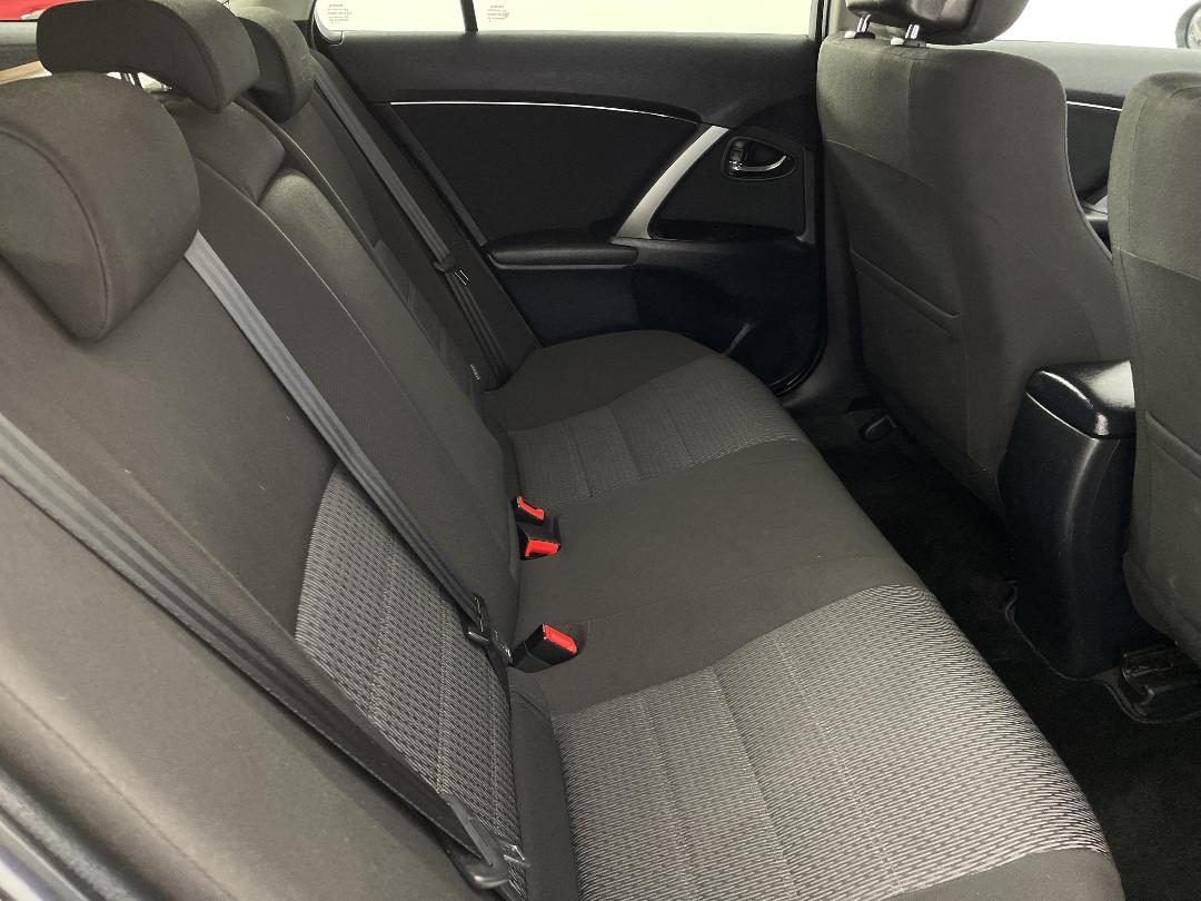 Photo '20' of Toyota Avensis