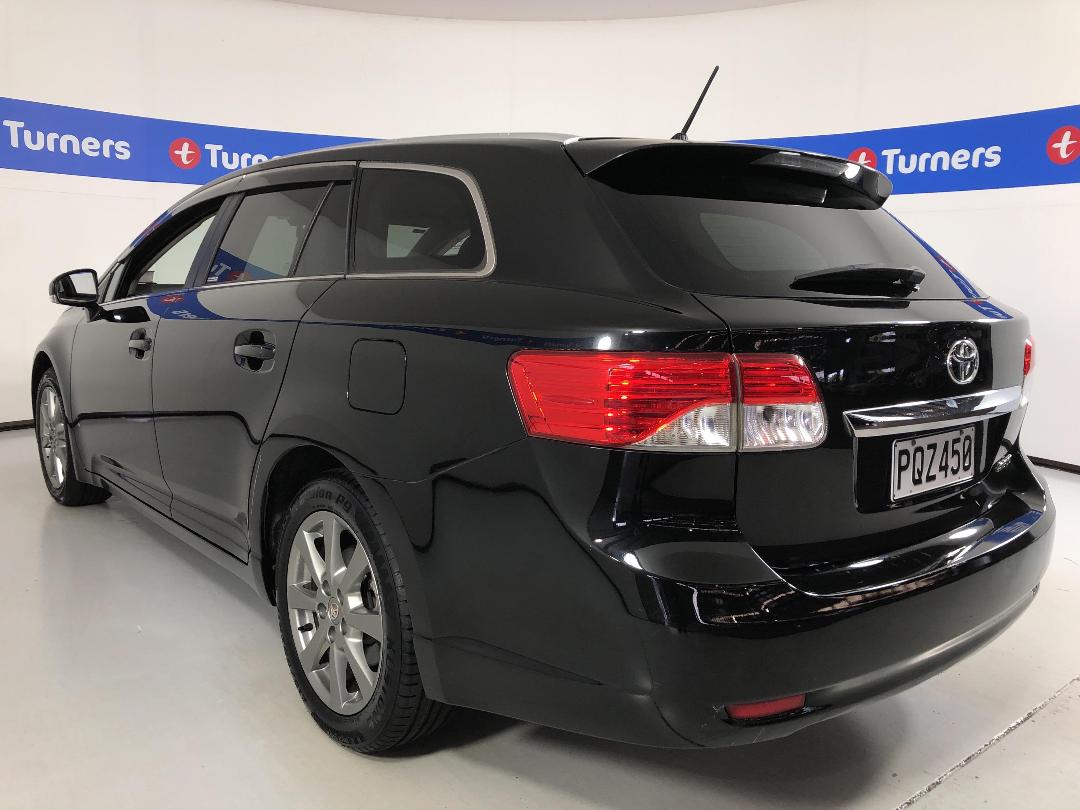 Photo '5' of Toyota Avensis