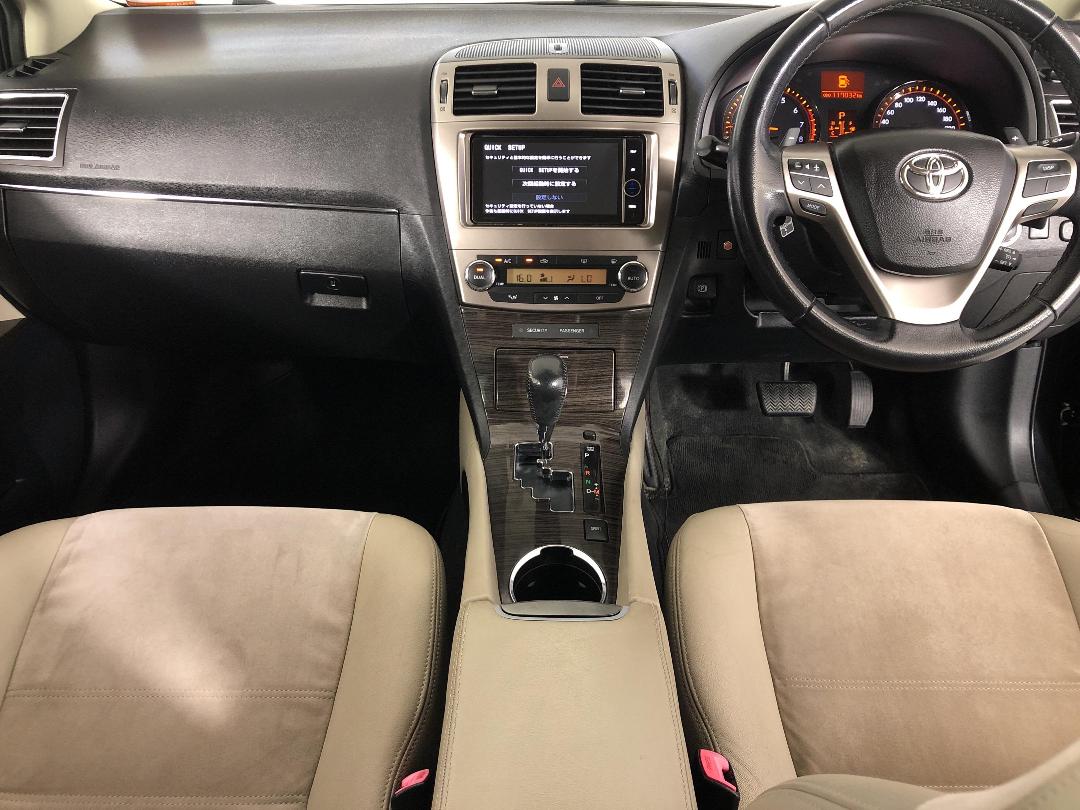 Photo '17' of Toyota Avensis