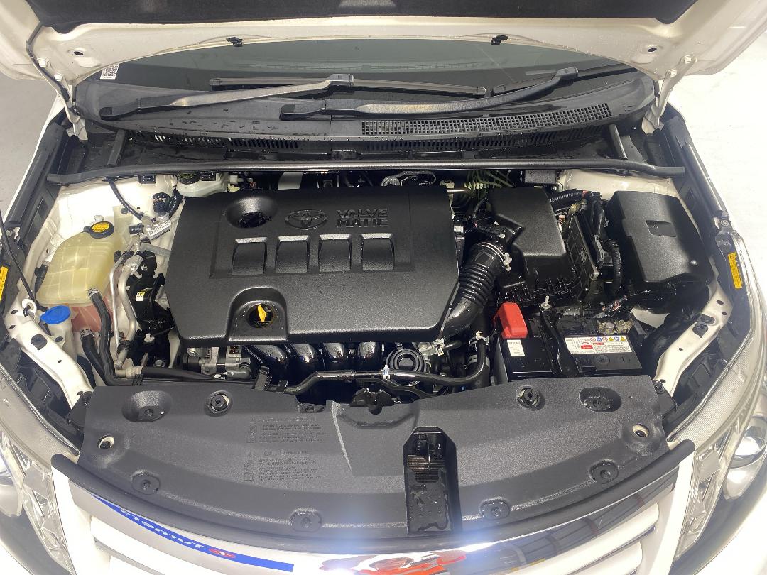 Photo '13' of Toyota Avensis