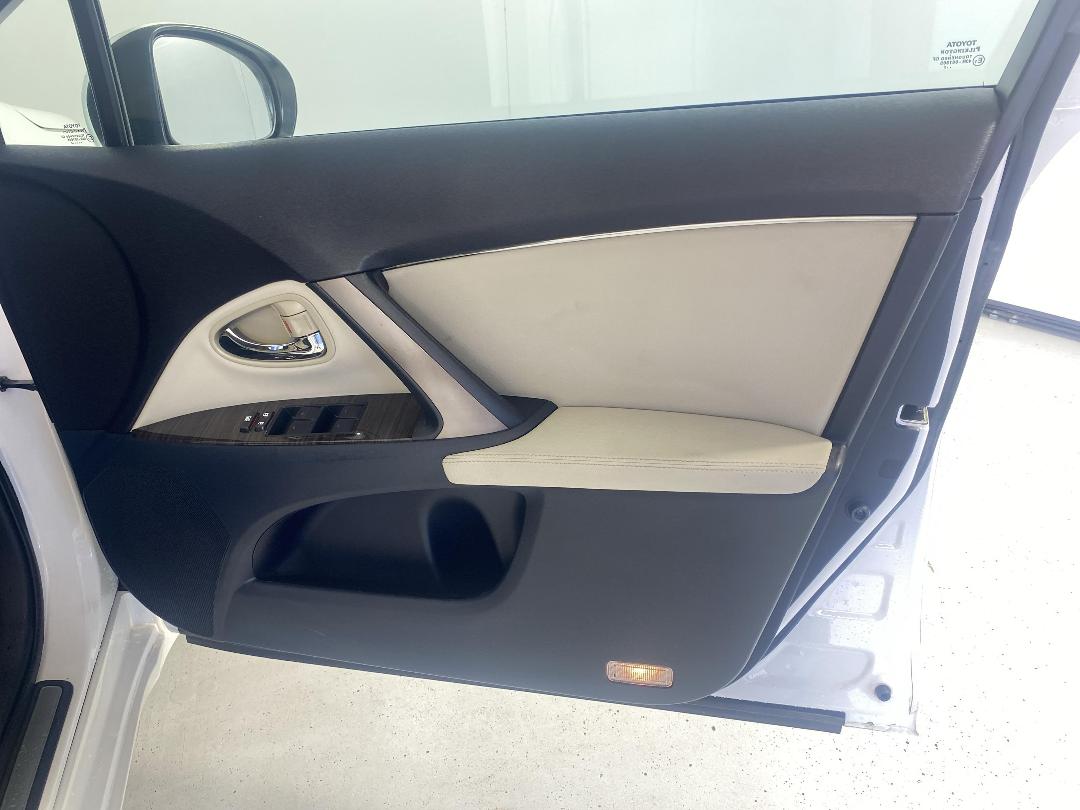 Photo '15' of Toyota Avensis