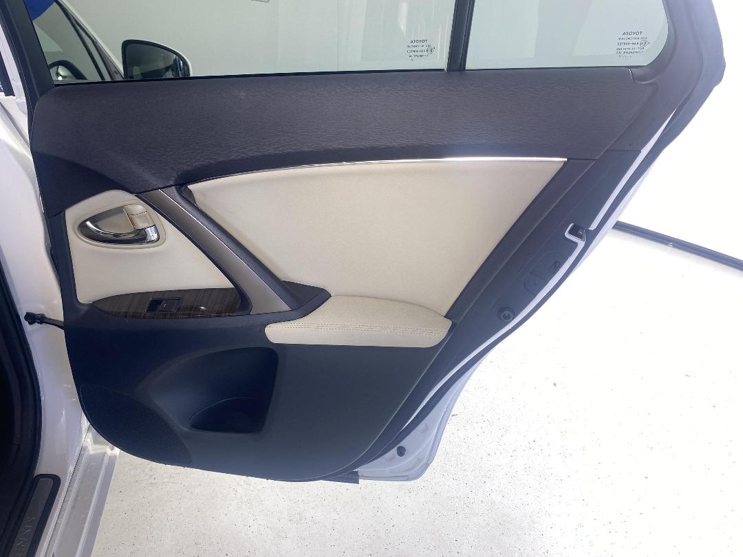 Photo '19' of Toyota Avensis