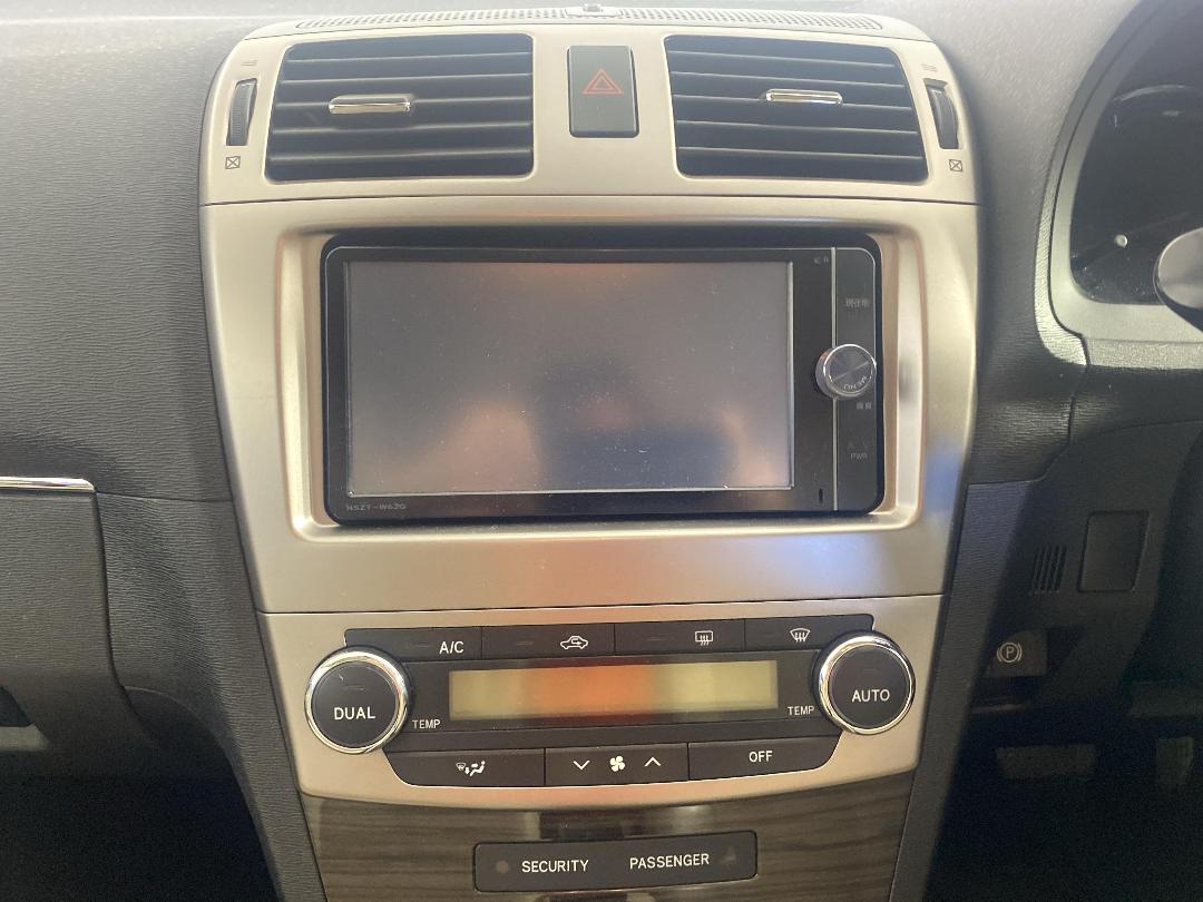 Photo '18' of Toyota Avensis