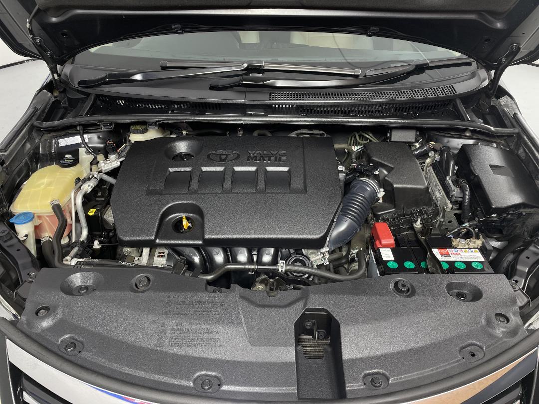 Photo '13' of Toyota Avensis