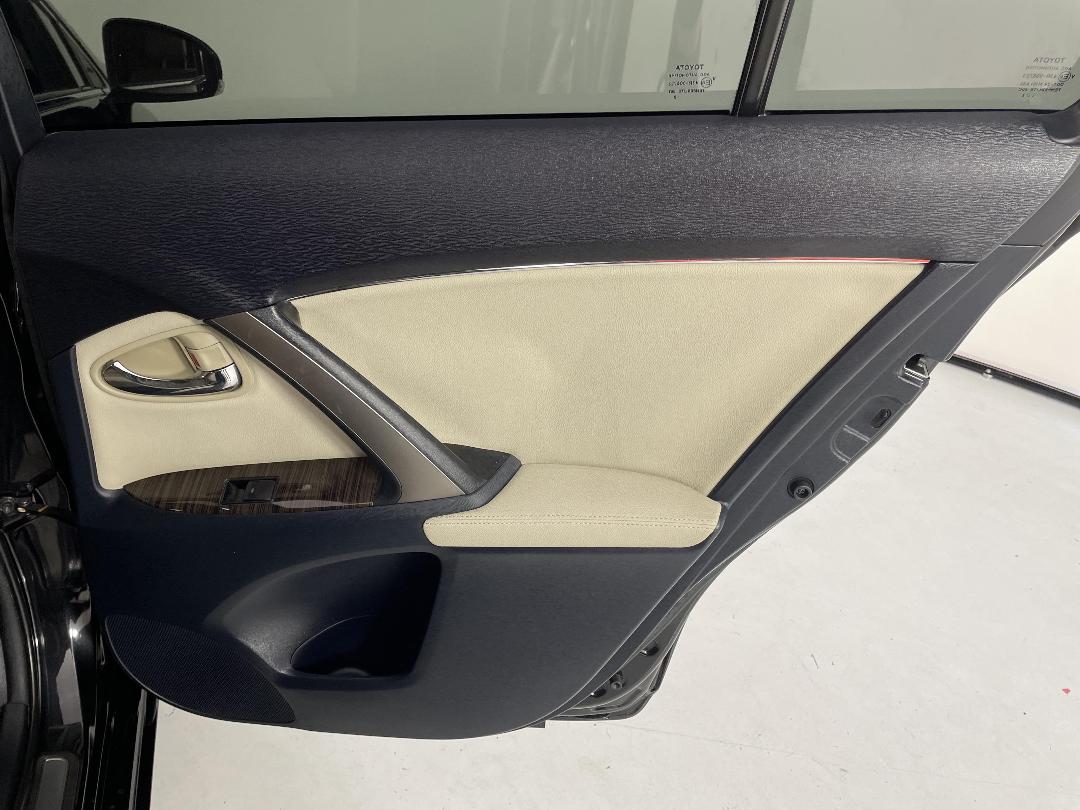 Photo '19' of Toyota Avensis