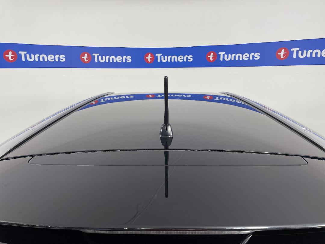 Photo '28' of Toyota Avensis