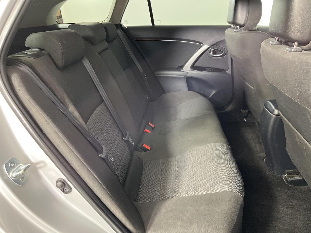 Photo '20' of Toyota Avensis