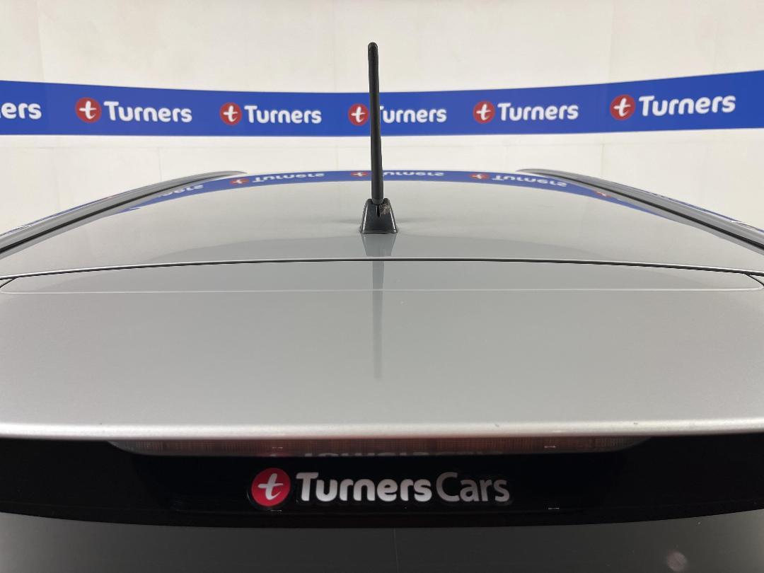 Photo '29' of Toyota Avensis