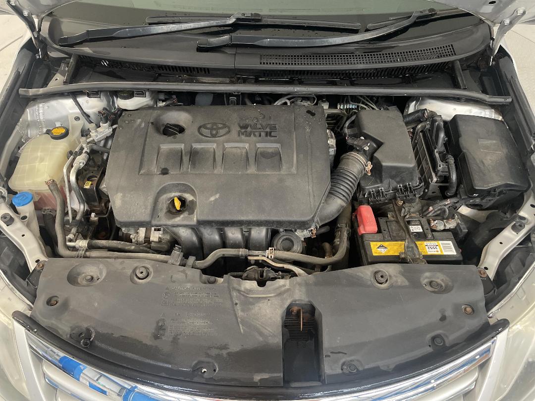 Photo '13' of Toyota Avensis