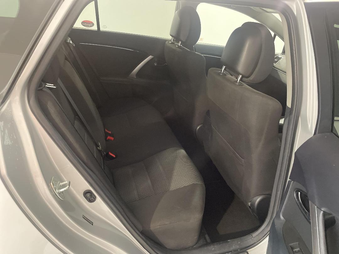 Photo '20' of Toyota Avensis