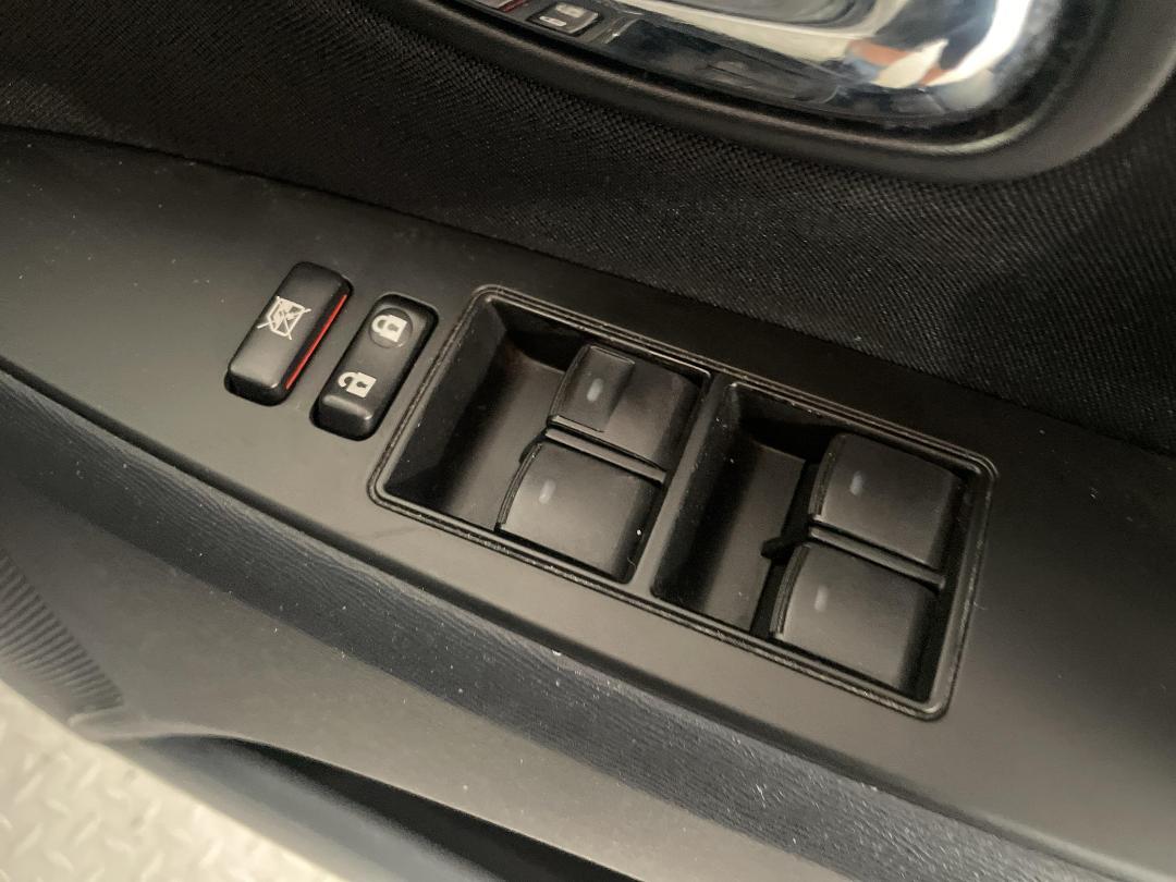 Photo '24' of Toyota Avensis