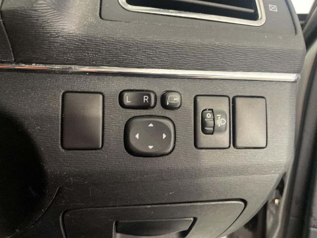 Photo '25' of Toyota Avensis