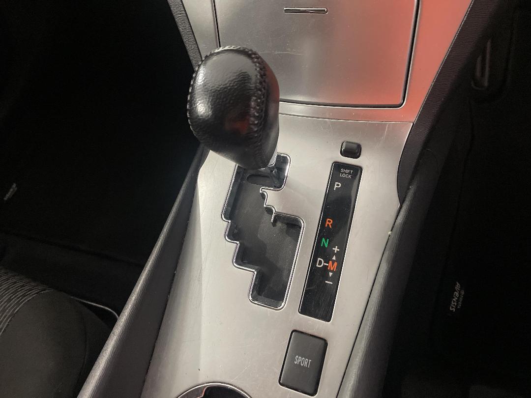 Photo '31' of Toyota Avensis