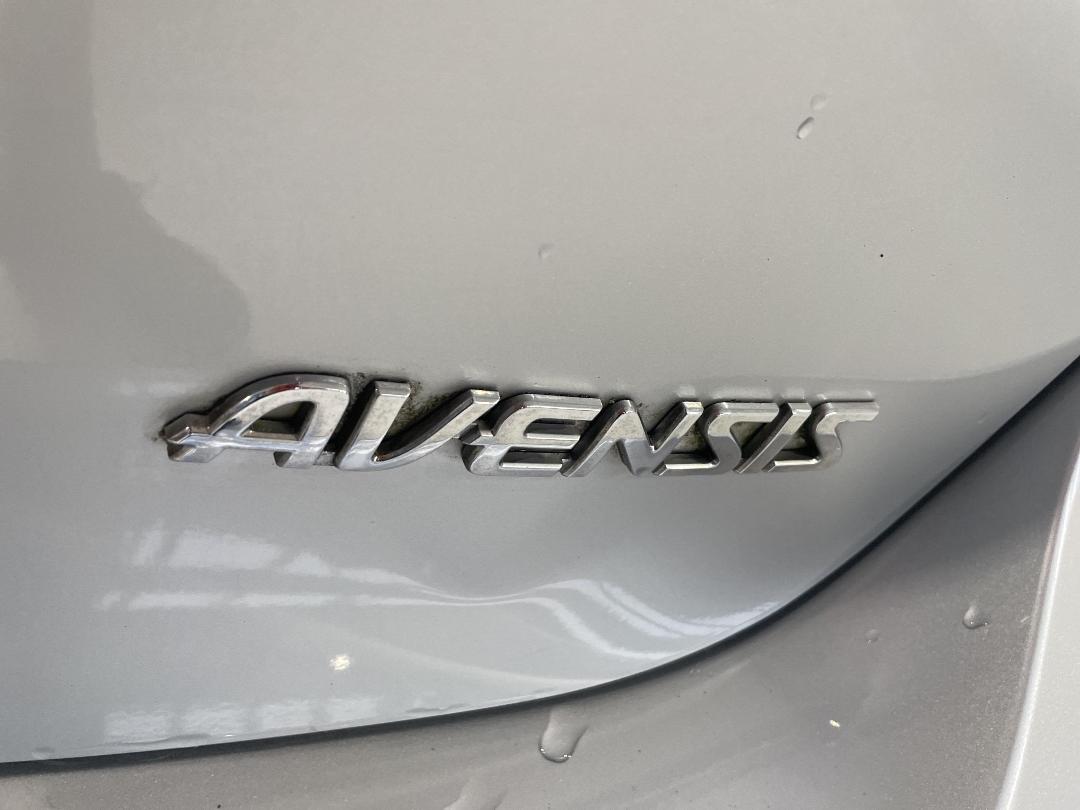 Photo '36' of Toyota Avensis