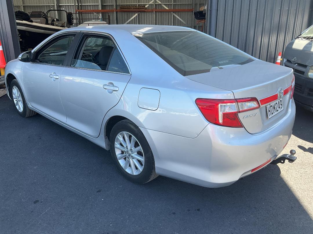 Photo '3' of Toyota Camry GL