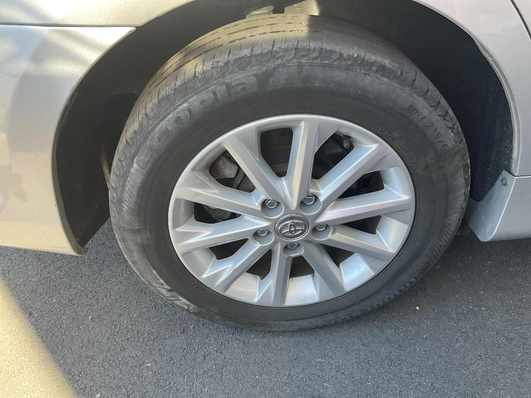 Photo '9' of Toyota Camry GL