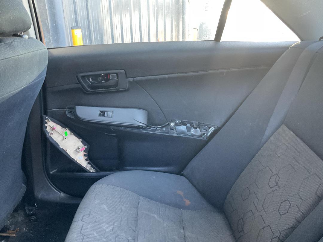 Photo '19' of Toyota Camry GL