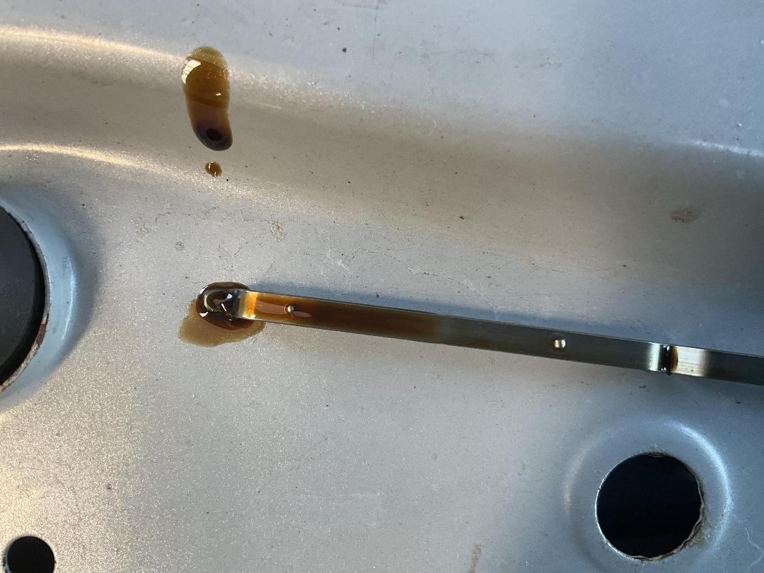 Photo '24' of Toyota Camry GL