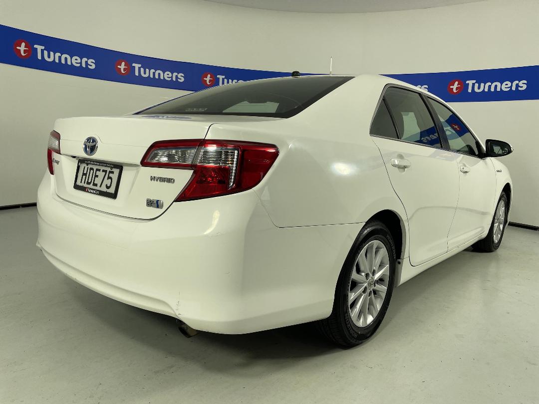 Photo '7' of Toyota Camry