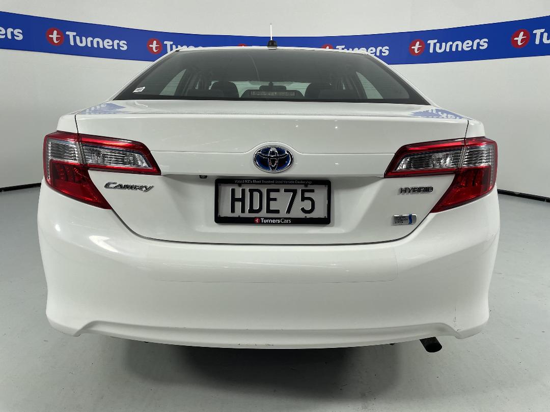 Photo '6' of Toyota Camry