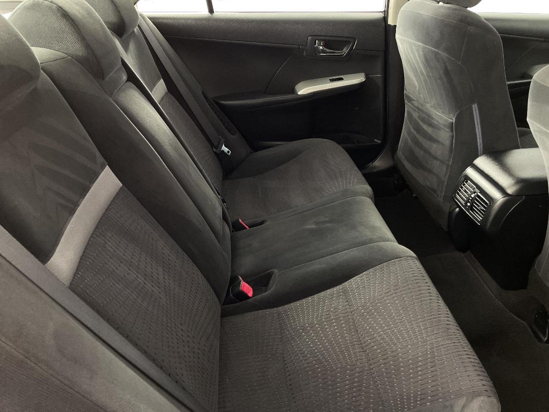 Photo '20' of Toyota Camry