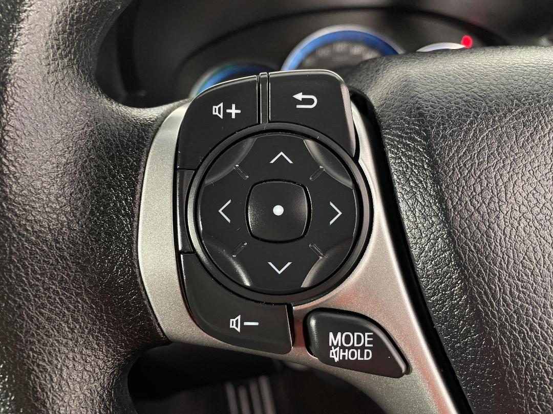 Photo '27' of Toyota Camry