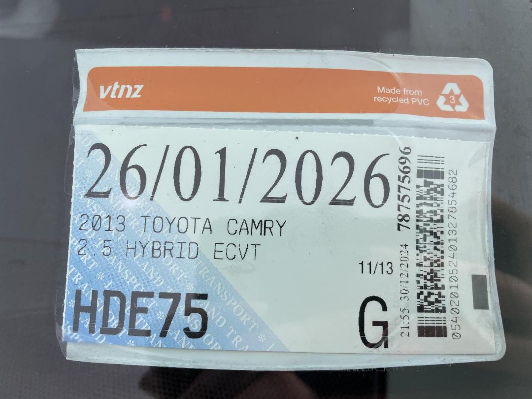 Photo '32' of Toyota Camry