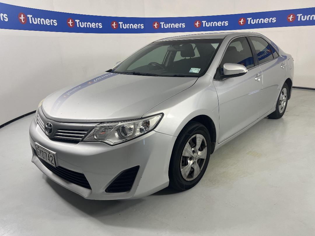 Photo '4' of Toyota Camry