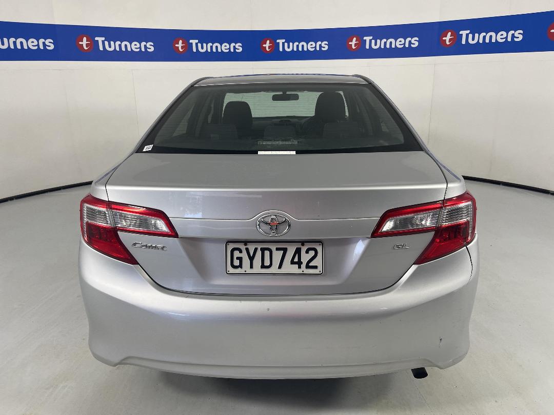 Photo '6' of Toyota Camry