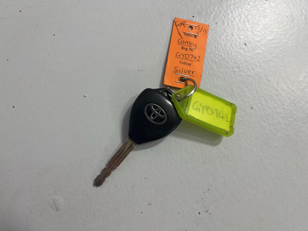 Photo '22' of Toyota Camry