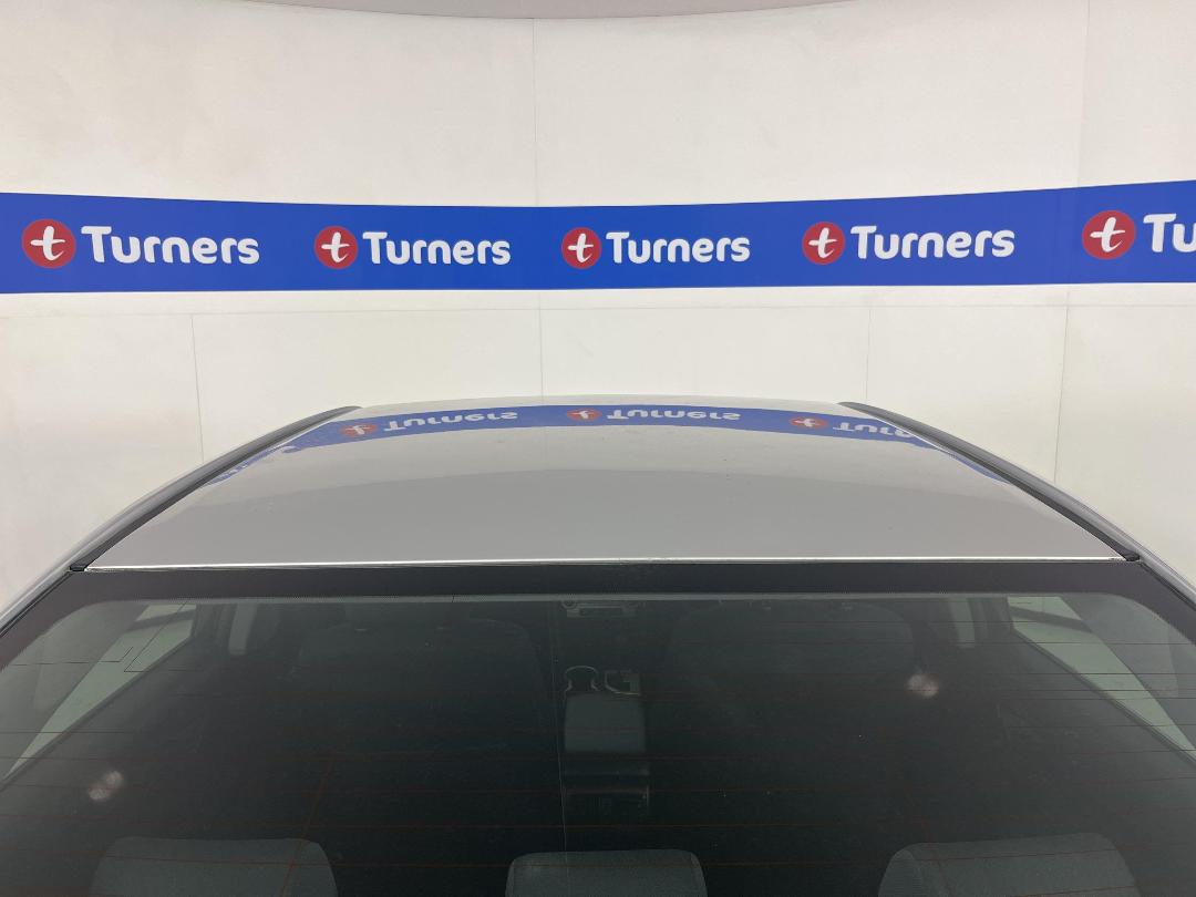 Photo '27' of Toyota Camry