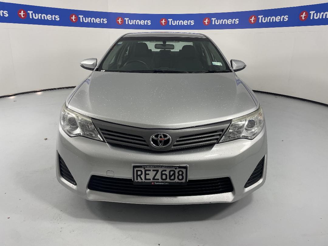 Photo '2' of Toyota Camry