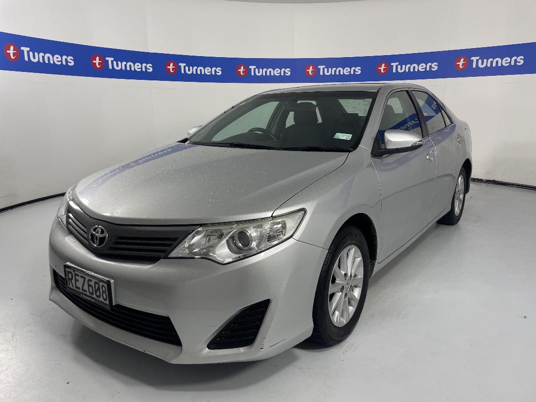 Photo '4' of Toyota Camry