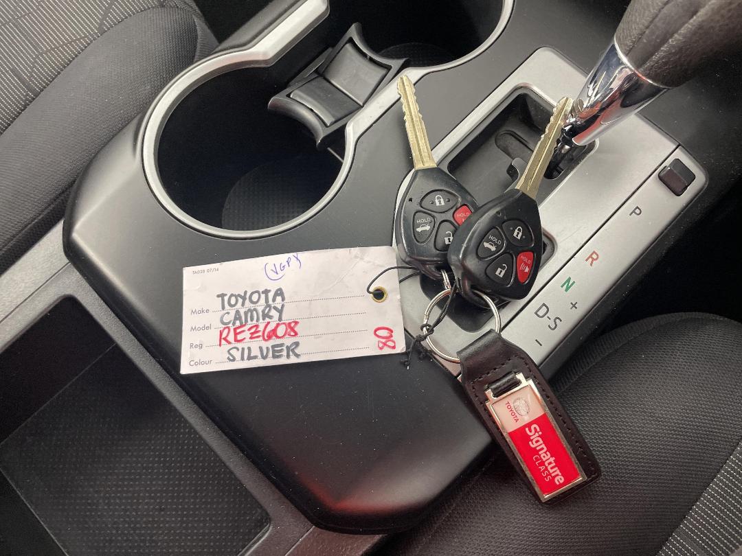 Photo '22' of Toyota Camry