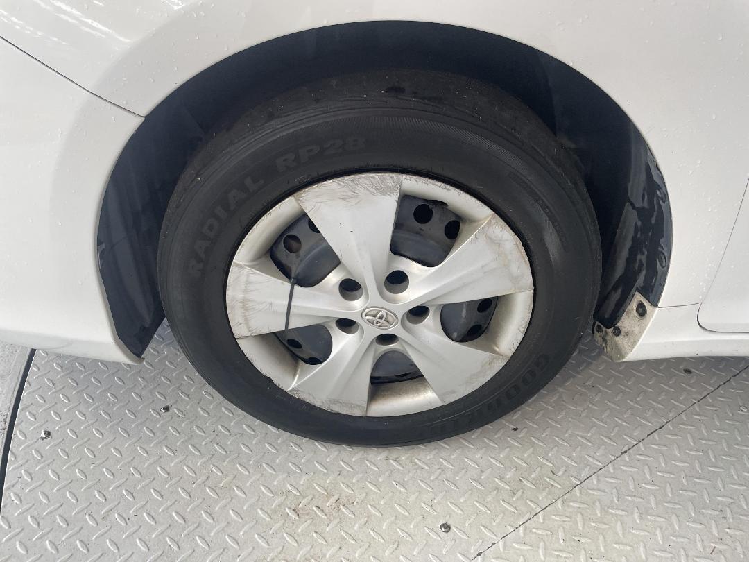 Photo '10' of Toyota Camry