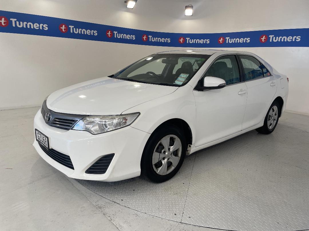 Photo '4' of Toyota Camry