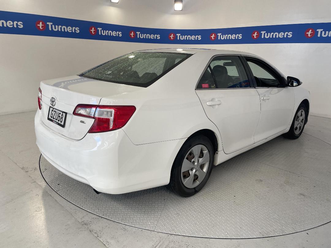 Photo '7' of Toyota Camry