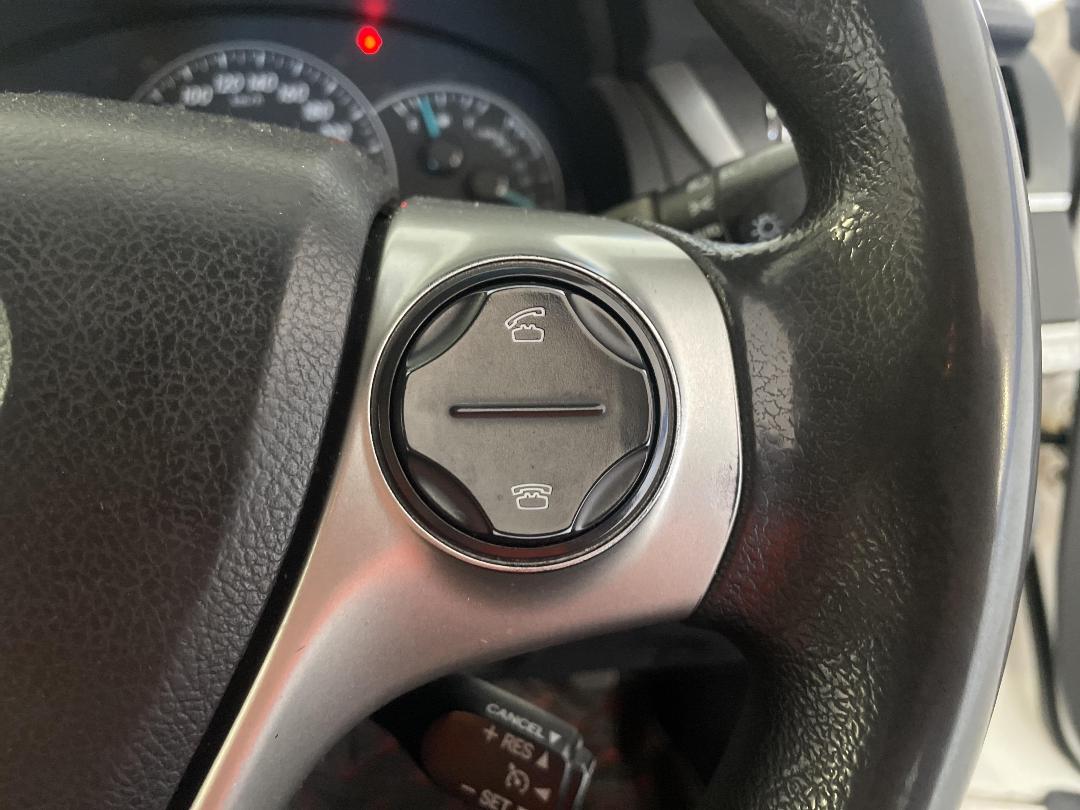 Photo '25' of Toyota Camry