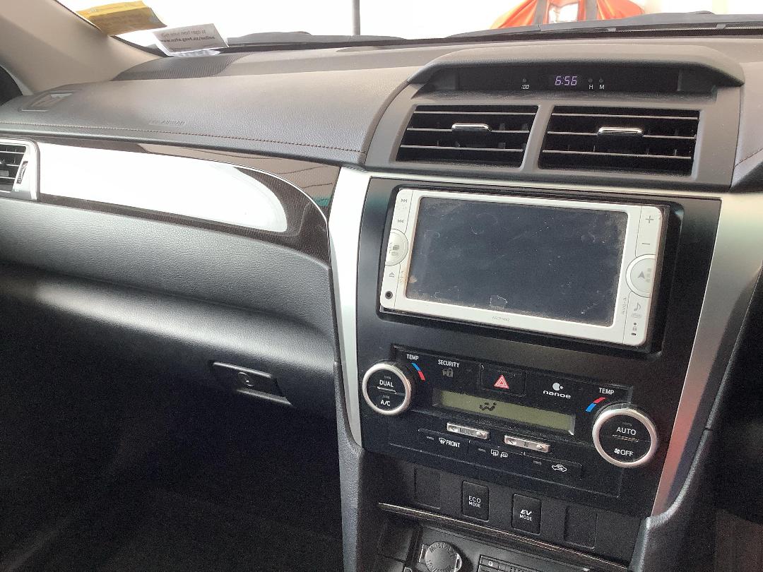 Photo '15' of Toyota Camry Photo '15' of Toyota Camry