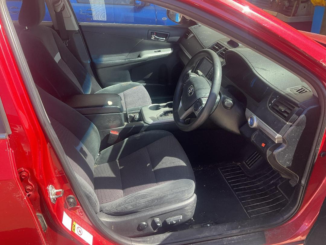 Photo '11' of Toyota Camry E