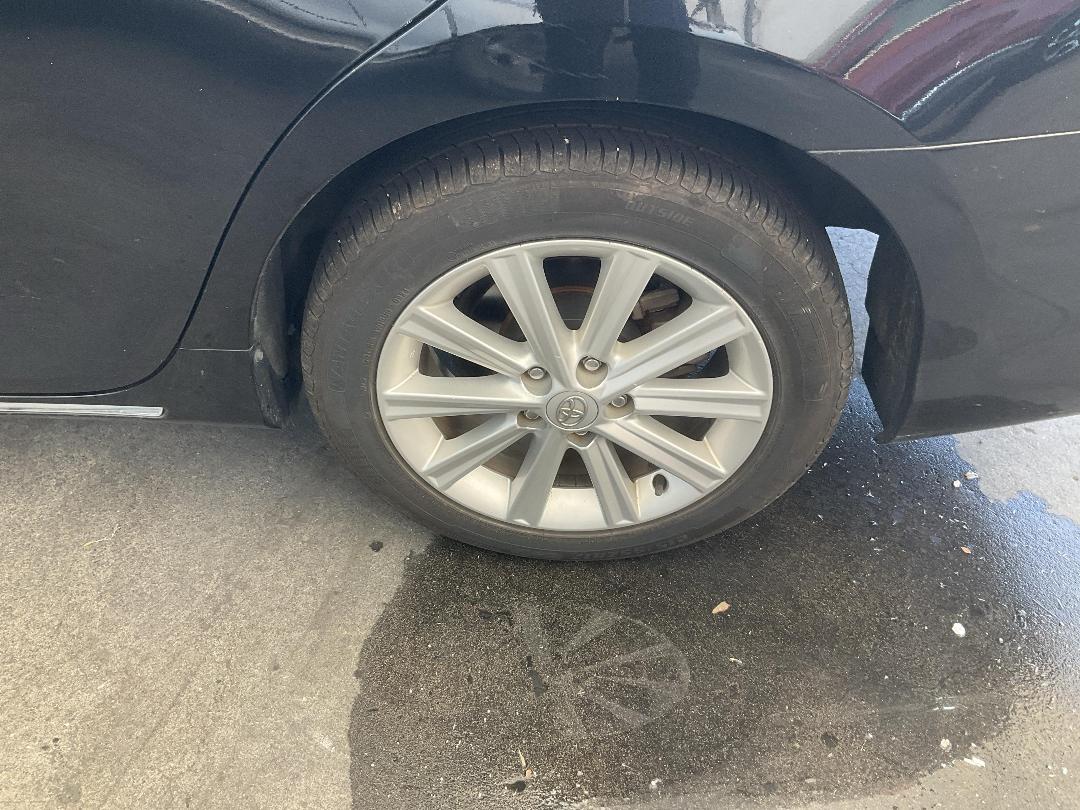 Photo '12' of Toyota Camry