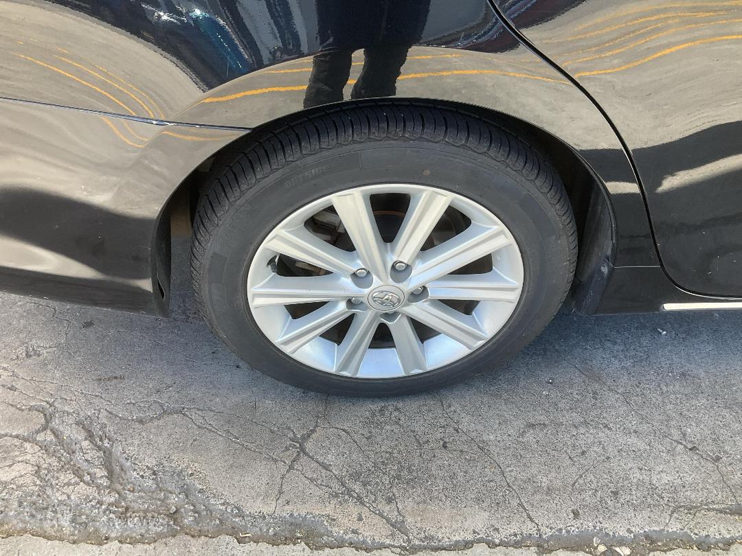 Photo '20' of Toyota Camry