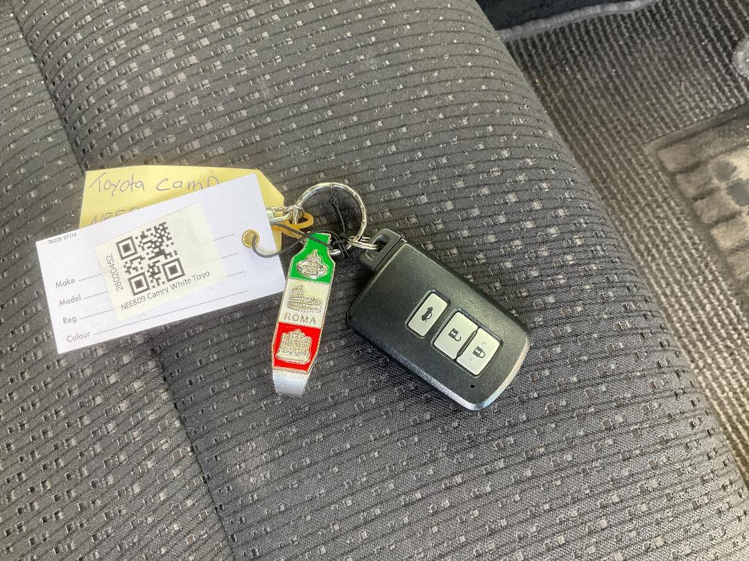 Photo '22' of Toyota Camry