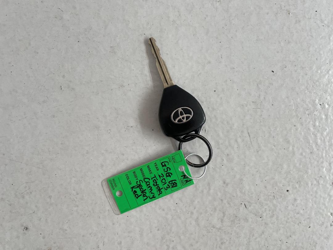 Photo '22' of Toyota Camry